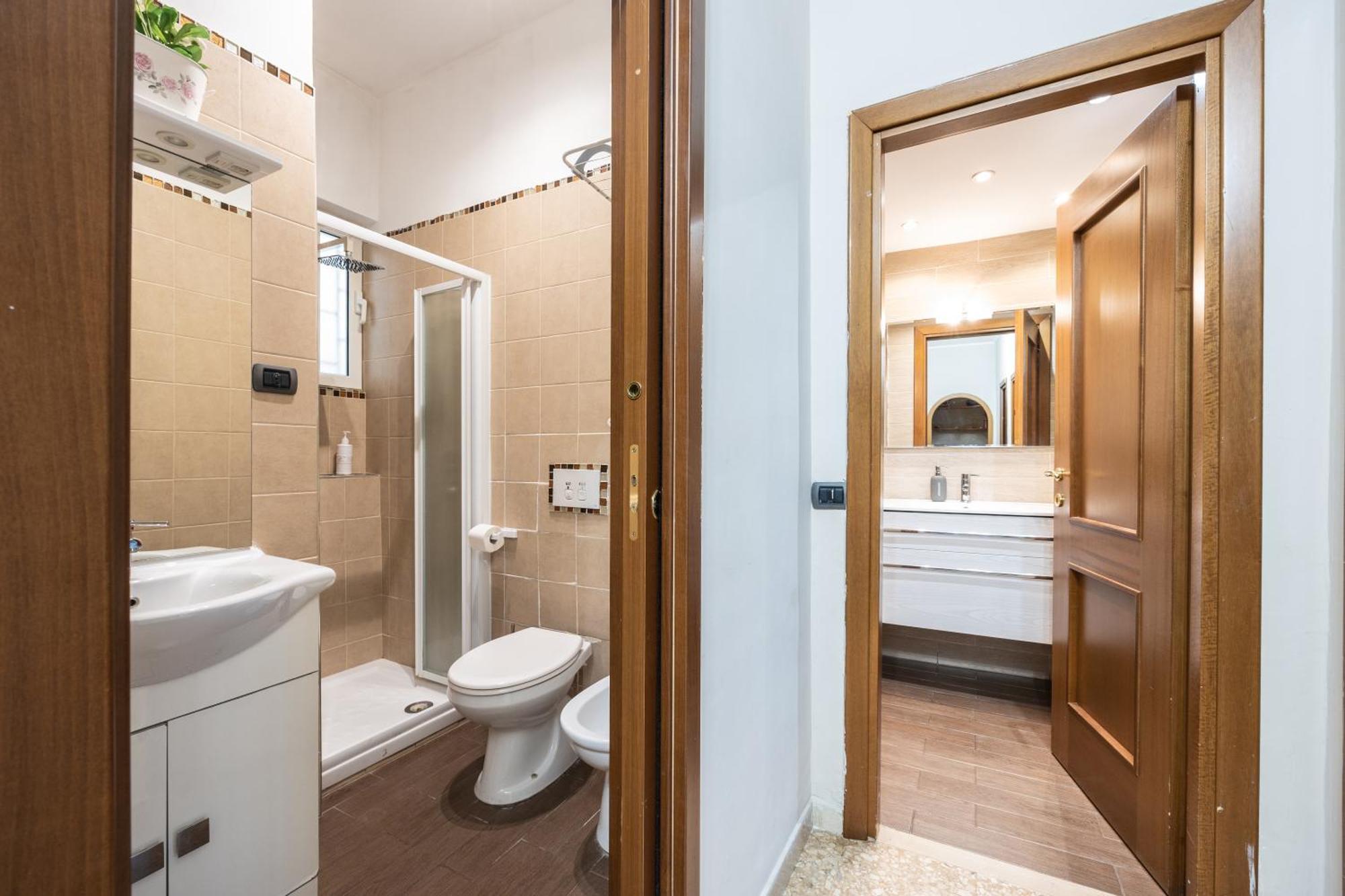 Big Apartment Rome Air Conditioning Wifi Netflix 90 Mq エクステリア 写真
